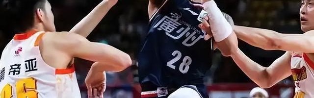 星空体育官方下载-拼到最后仍落败！从十冠王到八强止步，广东男篮真要跌落神坛了？